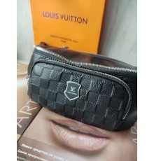 Мужская кожаная сумка бананка Louis Vuitton черная