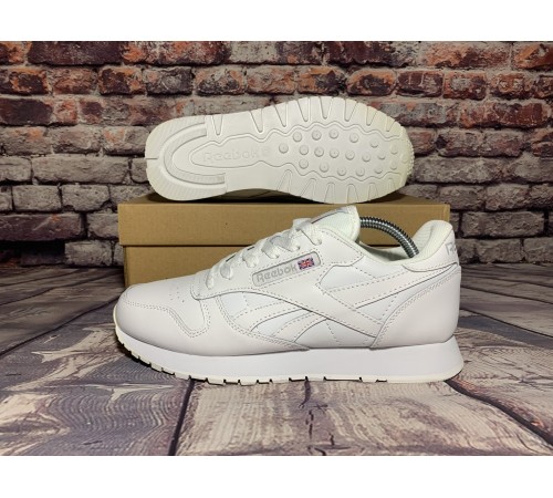 Мужские кроссовки белые Reebok Classic белые