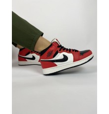 Женские кроссовки Nike Air Jordan 1 retro красные с черным/белым