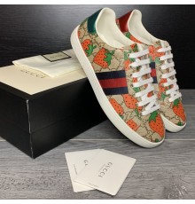 Женские кожаные кеды Gucci ACE. Кроссовки Gucci Disney