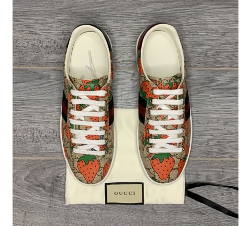 Женские кожаные кеды Gucci ACE. Кроссовки Gucci Disney