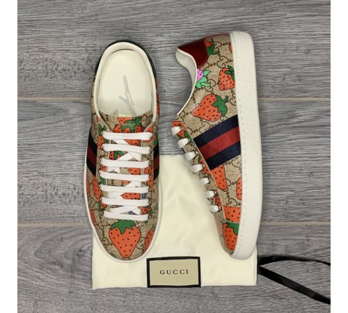 Женские кожаные кеды Gucci ACE. Кроссовки Gucci Disney