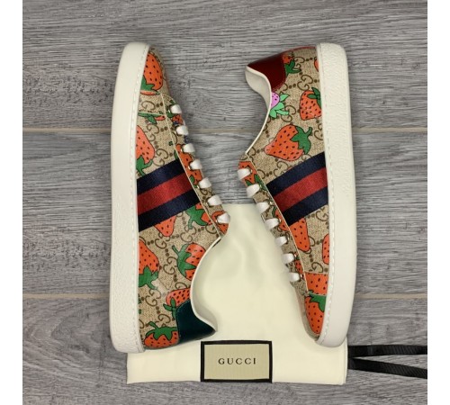 Женские кожаные кеды Gucci ACE. Кроссовки Gucci Disney