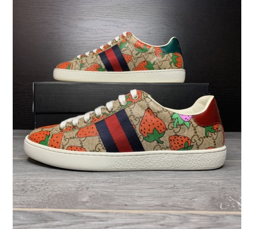 Женские кожаные кеды Gucci ACE. Кроссовки Gucci Disney