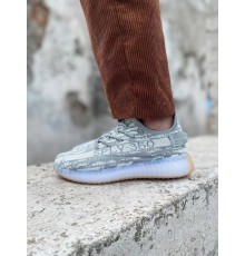 Женские кроссовки Yeezy boost 350 серые