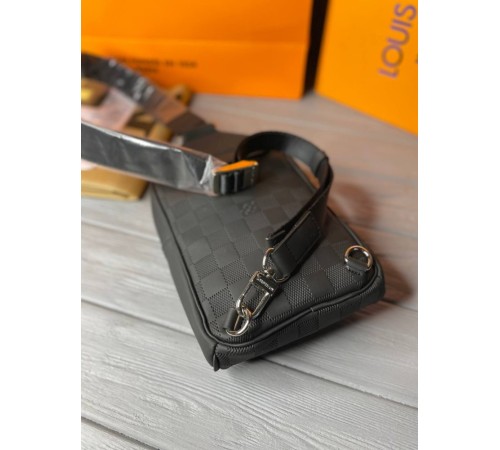 Сумка-слинг Louis Vuitton Outdoor Slingbag Infini s029