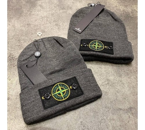 Шапка Stone Island серая с желто - зеленым патчем gu005