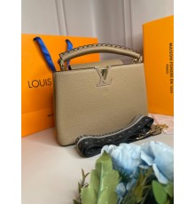 Сумка женская Louis Vuitton Capucines бежевая wb003