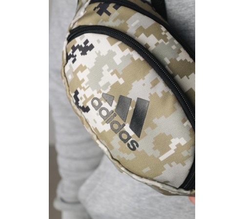 Бананка Adidas піксель