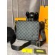 Сумка мессенджер Louis Vuitton District PM Damier Graphite с лого в углу черного  s067