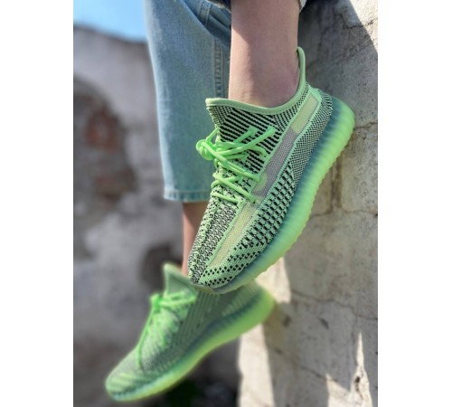 жіночі кросівки adidas yeezy boost 350 лимонні