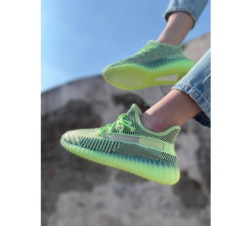 жіночі кросівки adidas yeezy boost 350 лимонні