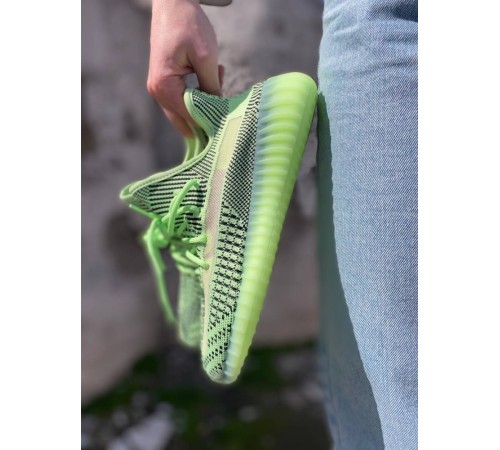 жіночі кросівки adidas yeezy boost 350 лимонні