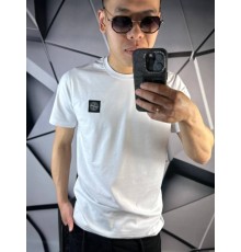 Футболка Stone Island белая с черным лого на груди mf021