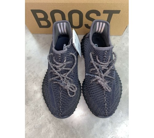 Кроссовки Adidas Yeezy Boost Black  черные  V2 non reflective ob191