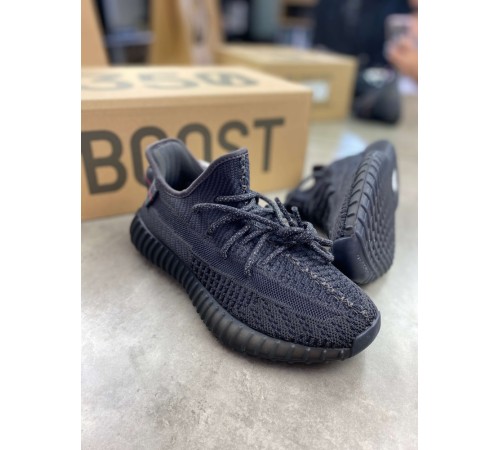 Кроссовки Adidas Yeezy Boost Black  черные  V2 non reflective ob191