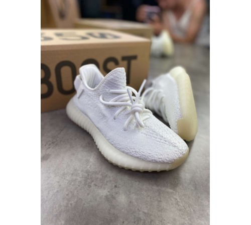 Кроссовки Adidas Yeezy Boost 350 V2 Triple white  белые ob195