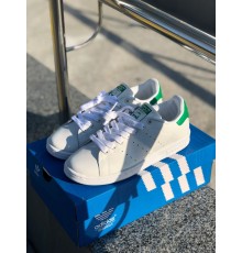 Жіночі кросівки Adidas Stan Smith білого кольору