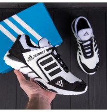 шкіряні демісезонні кросівки Adidas Terrex колір чорний/ білий