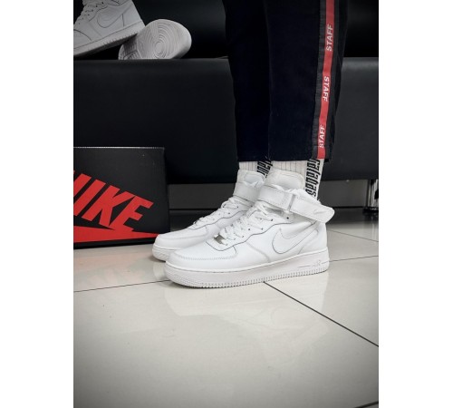 Кроссовки высокие Nike Air Force белые