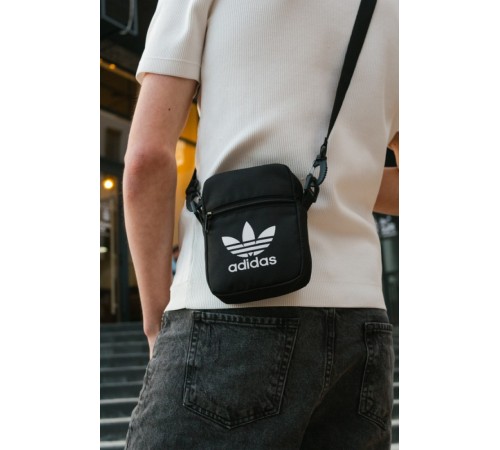 Барсетка чорна small Adidas білий логотип