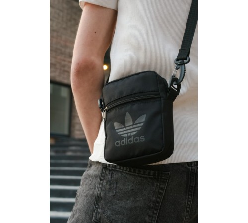 Барсетка чорна small Adidas чорний логотип