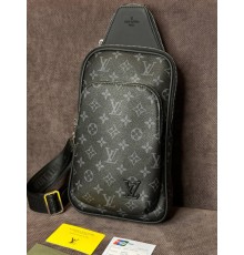 Мужская сумка Louis Vuitton Avenue Monogram Eclipse с лого внизу s003