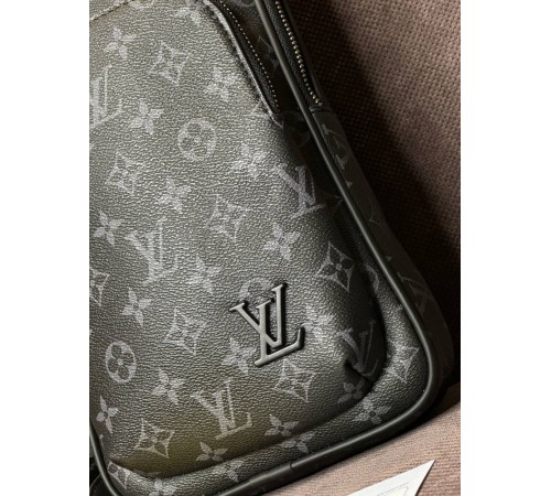 Мужская сумка Louis Vuitton Avenue Monogram Eclipse с лого внизу s003