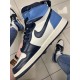 Кроссовки Nike Air Jordan 1 (blue / white) (ТОП качество)