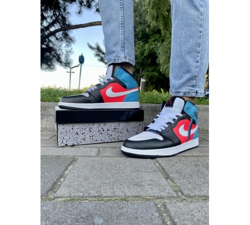 Кроссовки Nike Air Jordan 1 (белый\красный\синий\голубой)