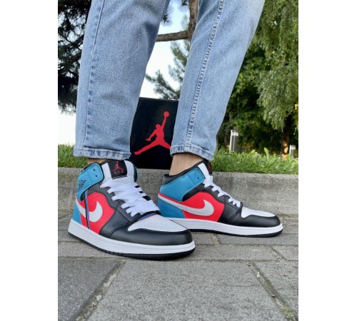 Кроссовки Nike Air Jordan 1 (белый\красный\синий\голубой)