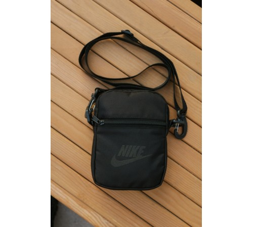 Барсетка чорна small Nike чорне лого