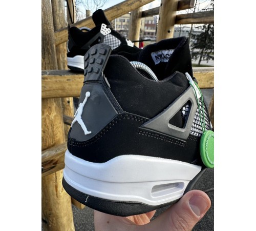 Кроссовки Nike SB Air Jordan Retro 4 (black / white)