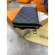 Бумажник серый Louis Vuitton на молнии Damirer Graphite k348