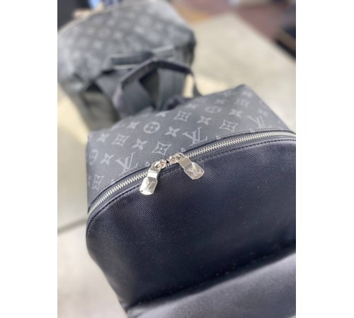 Рюкзак Louis Vuitton черный с комбинированными стилями "Taiga" и "Monogram" c311