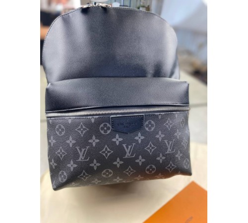 Рюкзак Louis Vuitton черный с комбинированными стилями "Taiga" и "Monogram" c311