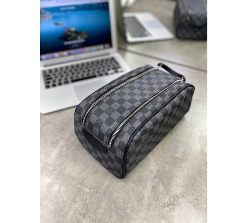 Несессер серый Louis Vuitton Damier Graphite Dopp Kit c554