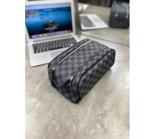 Несессер серый Louis Vuitton Damier Graphite Dopp Kit c554