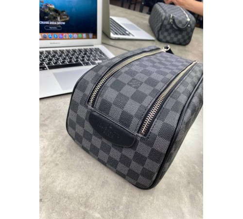 Несессер серый Louis Vuitton Damier Graphite Dopp Kit c554