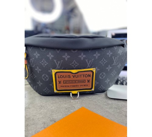 Поясная серая сумка Louis Vuitton Discovery Monogram Eclipse c593