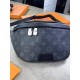 Поясная сумка серая Louis Vuitton Discovery из канвы Monogram Eclipse c595