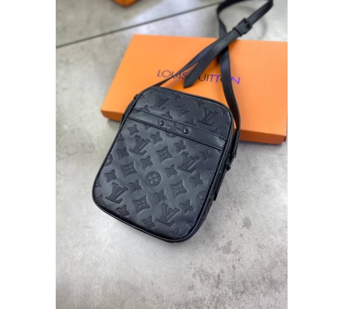 Мессенджер черный Louis Vuitton Danube PM Monogram Shadow c681