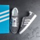 Шкіряні демісезонні кросівки Adidas сірі