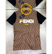 Футболка коричневая Fendi с черными рукавами принт fendi f323