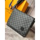 Сумка мессенджер Louis Vuitton District PM Damier Graphite с лого в углу  s067 серый