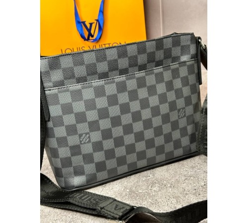 Сумка мессенджер Louis Vuitton District PM Damier Graphite с лого в углу  s067 серый