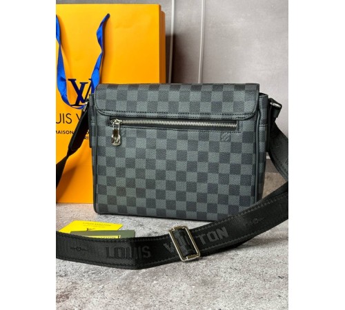 Сумка мессенджер Louis Vuitton District PM Damier Graphite с лого в углу  s067 серый