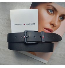 Шкіряний ремінь Tommy Hilfiger із чорною пряжкою чорний black2