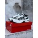 Жіночі кросівки New Balance 530 black white