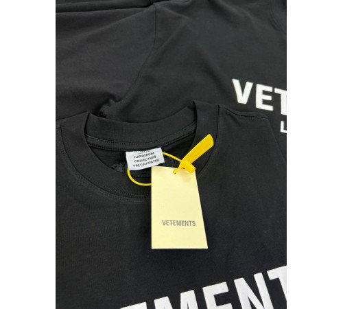 Футболка черная  Vetements Logo f651